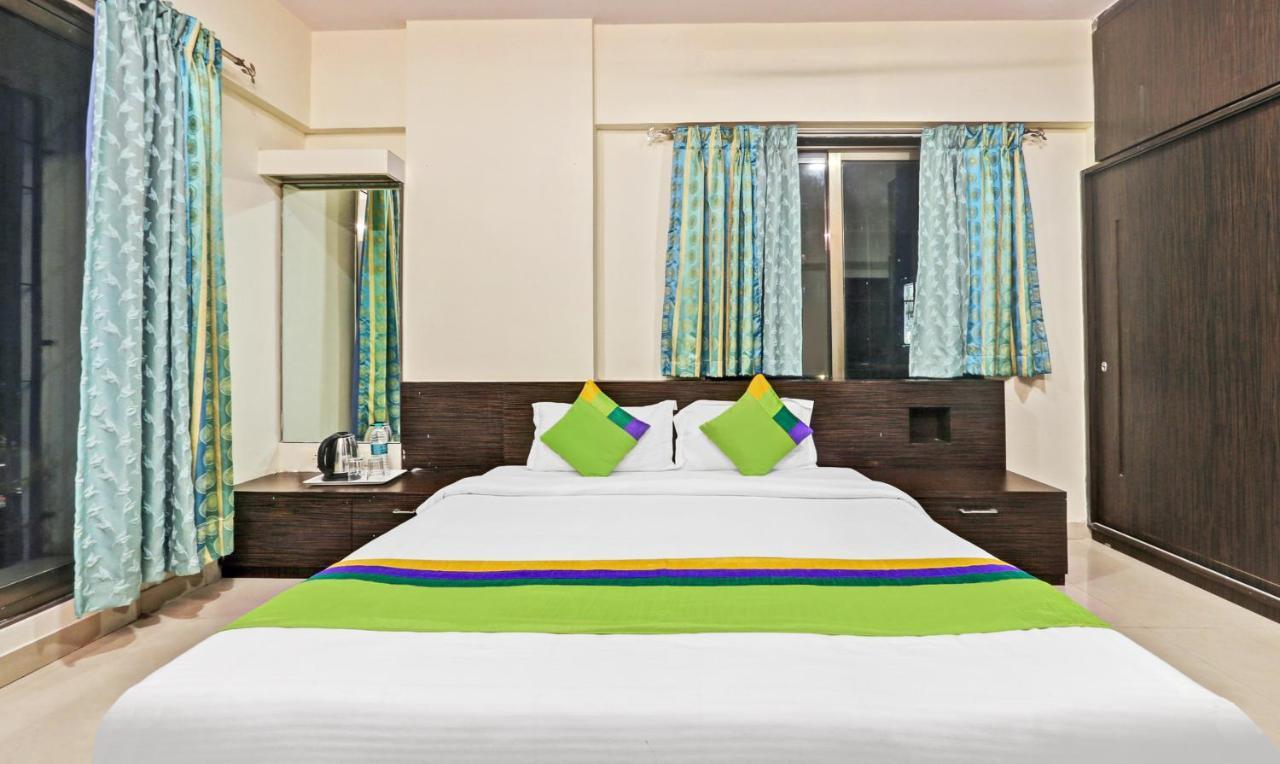 Treebo Trend Bandra Apartments Mumbai Exterior photo