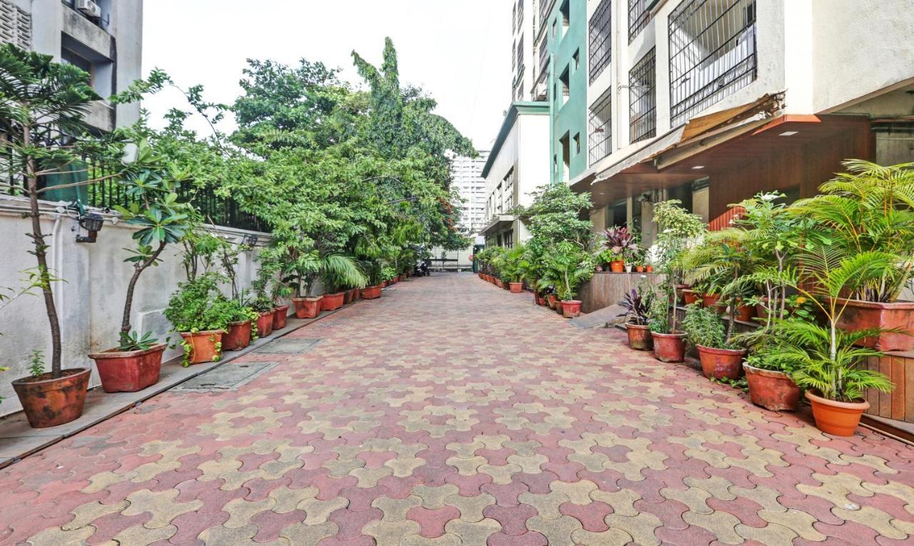 Treebo Trend Bandra Apartments Mumbai Exterior photo