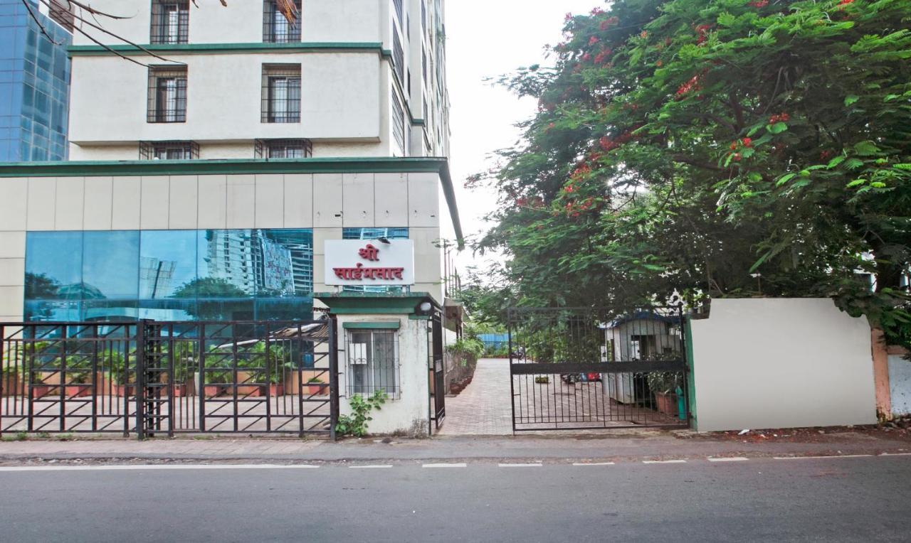 Treebo Trend Bandra Apartments Mumbai Exterior photo